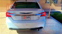Chrysler 200
